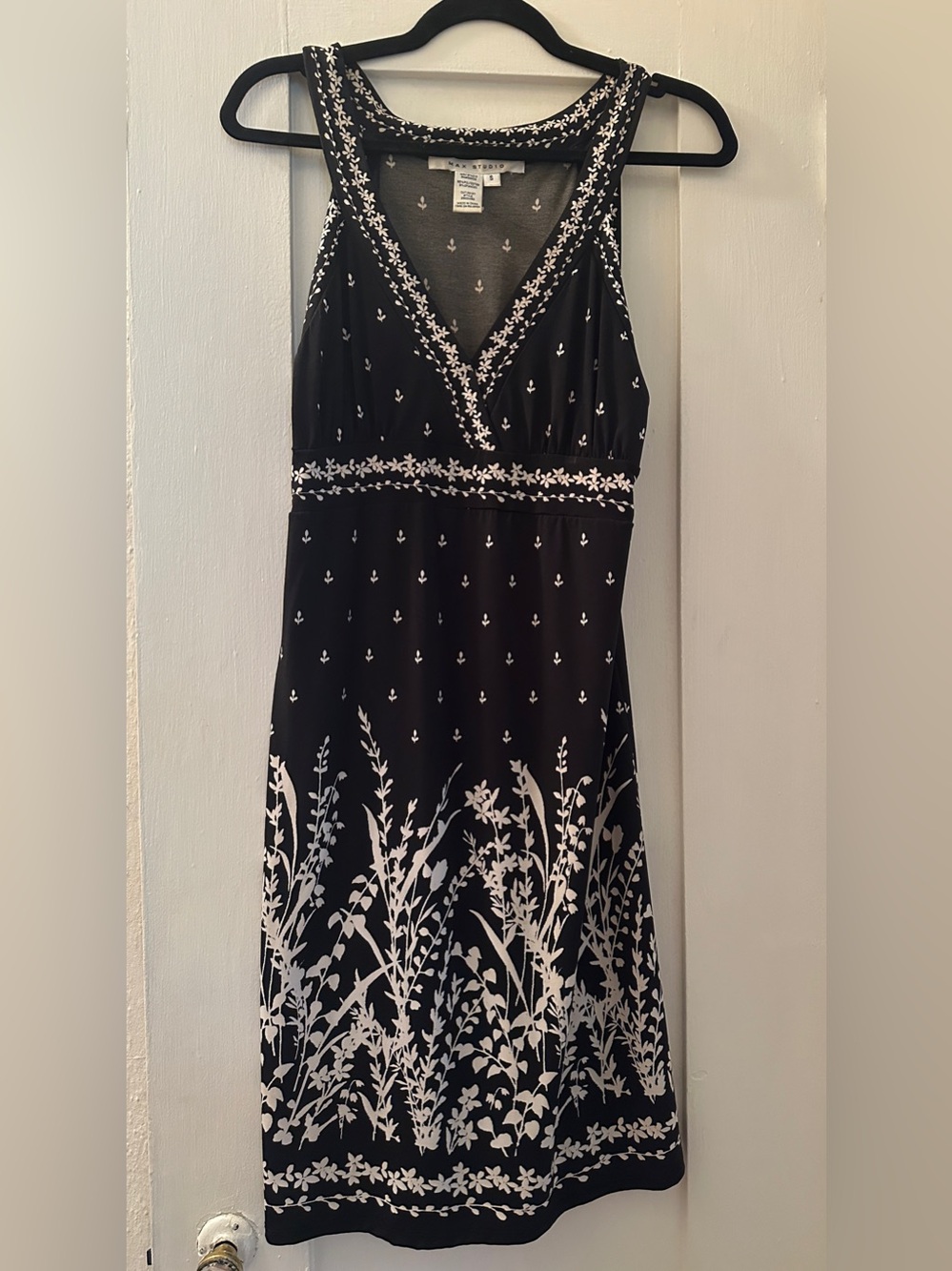 Max Studio Black Dress with White Floral Embroidery